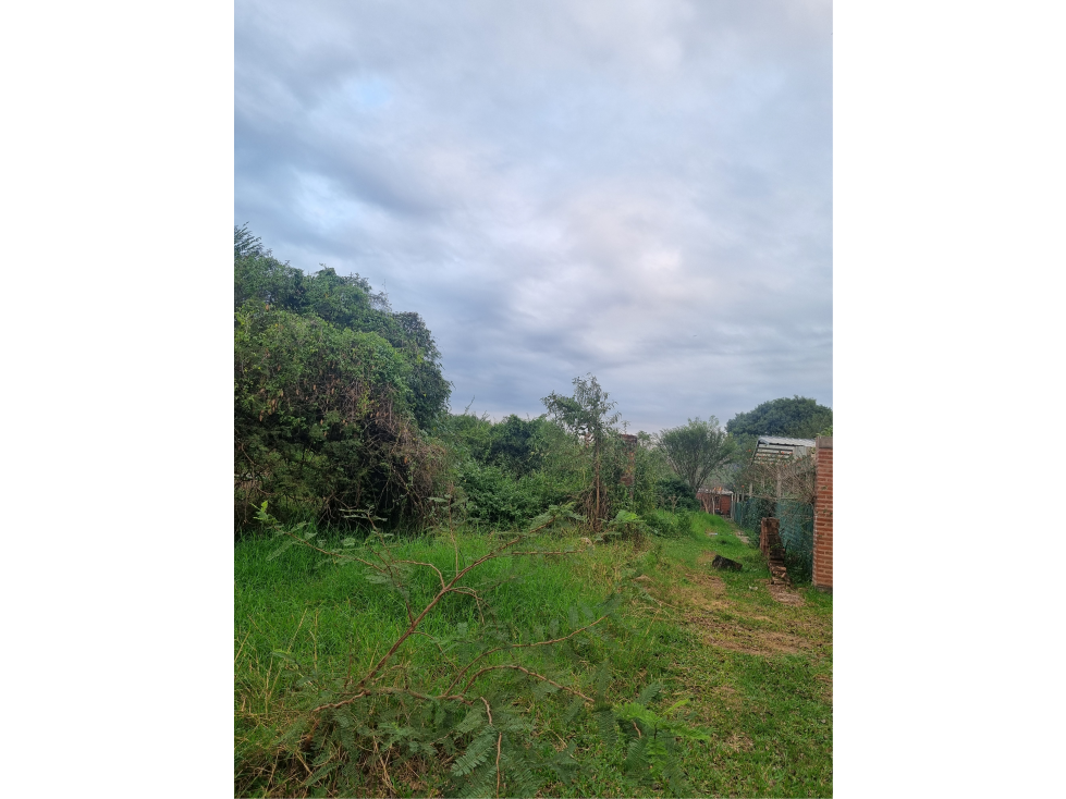 Terreno de 592 m2 zona Club Bancario, Villa Fabiana Norte - 5