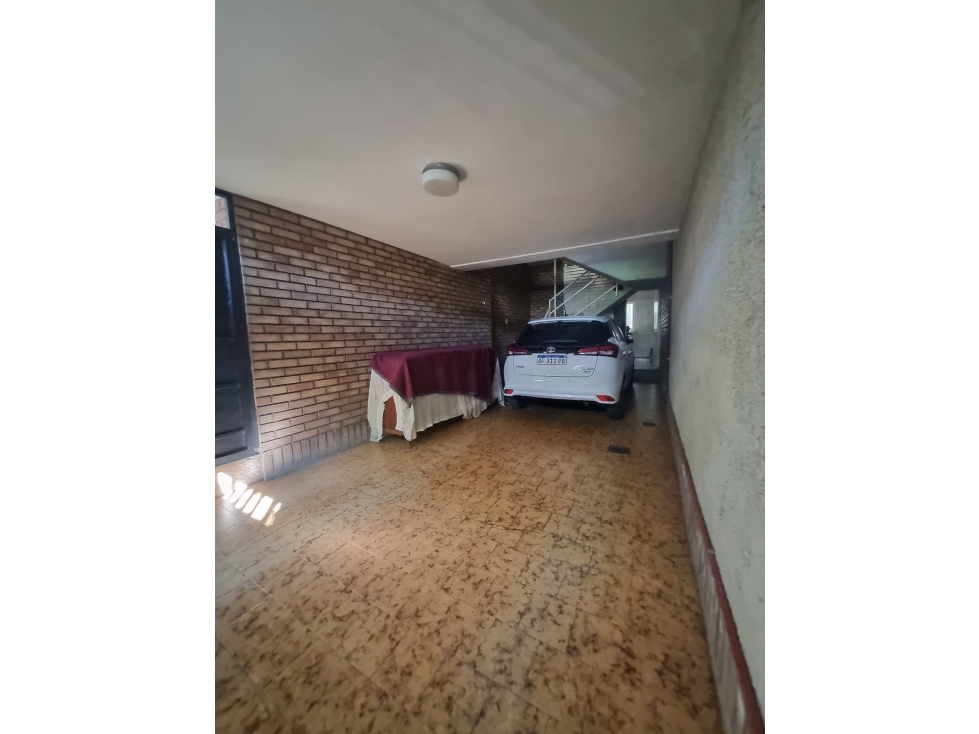 El 3x1 de Vedia! Casa con pileta+Oficinas+Departamento en microcentro! — foto 5
