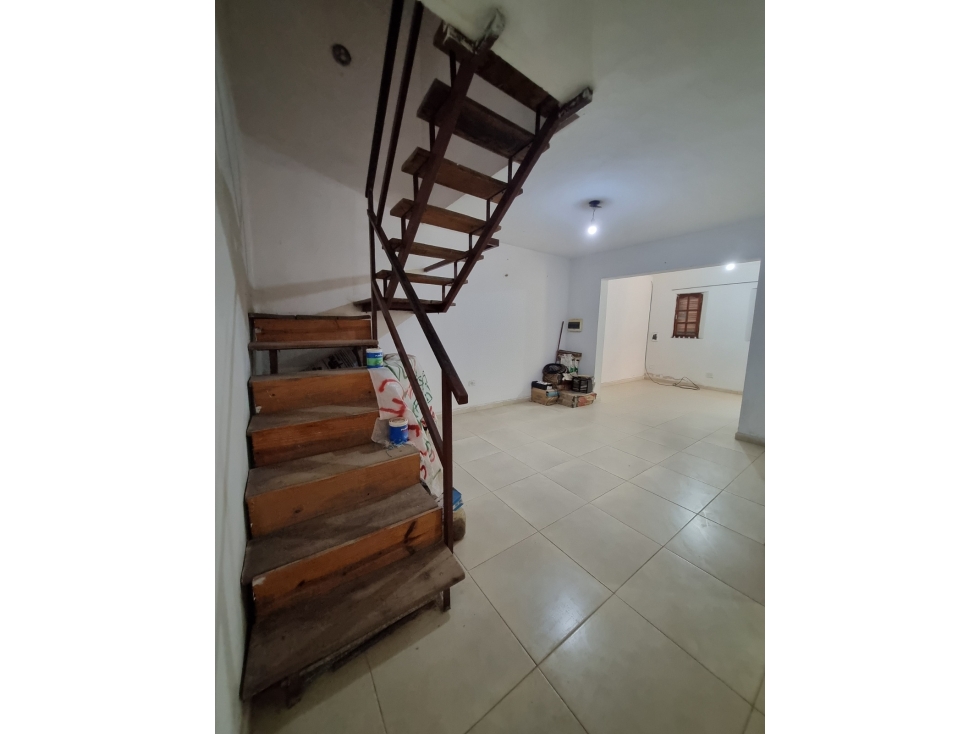 Dúplex de 4 dormitorios sobre avenida en Bo Llaponagat — foto 6