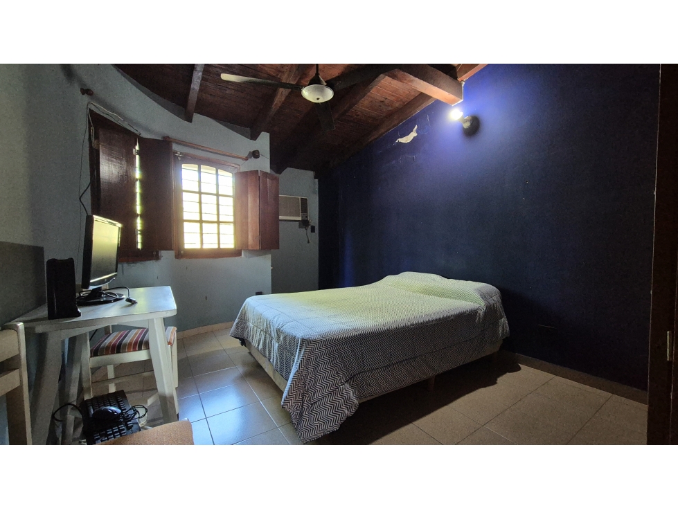 Casa 4 dormitorios con pileta céntrica! - 5
