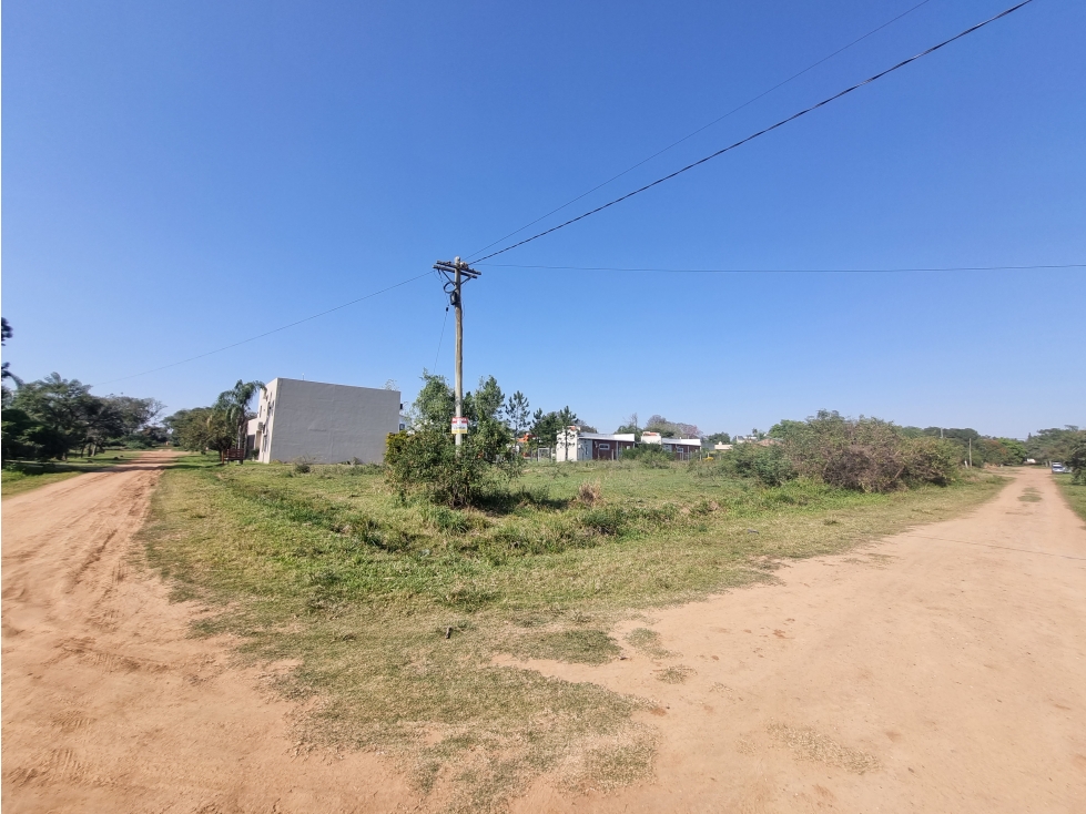 Terrenos a 350 metros de la playa en Paso de la Patria - 5
