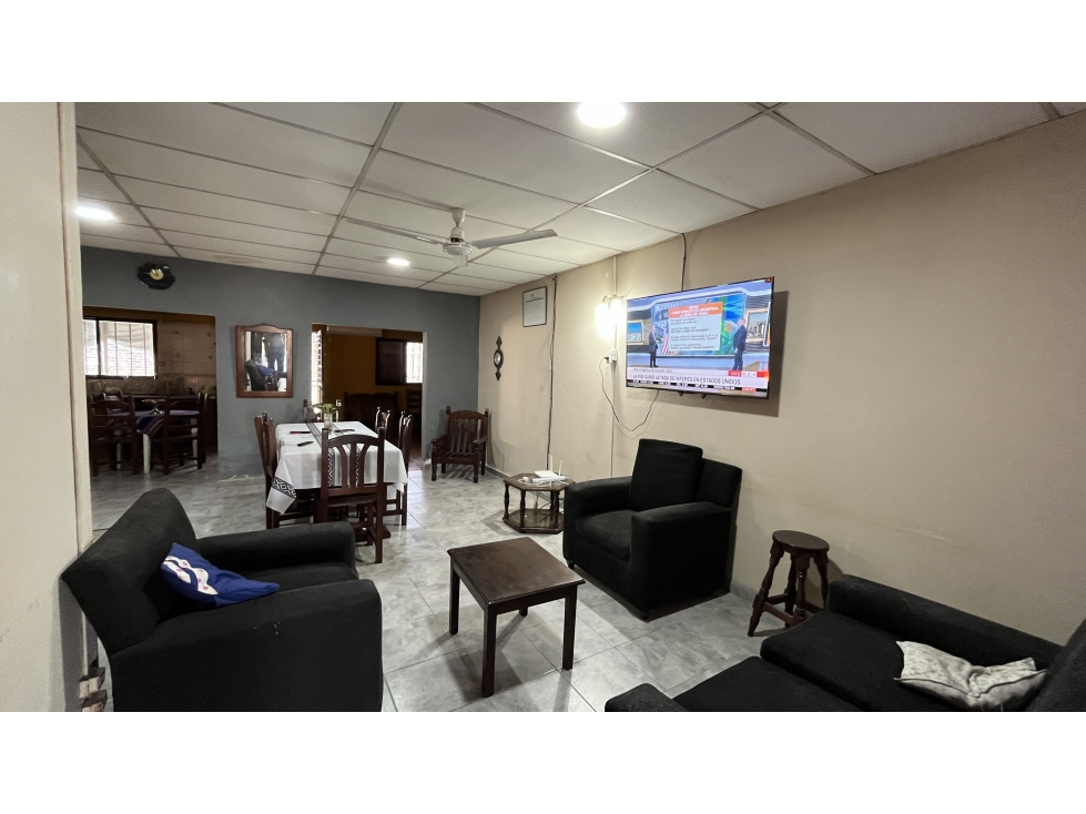 Casa de 4 dormitorios con pileta Av Castelli esquina Yatay — foto 6