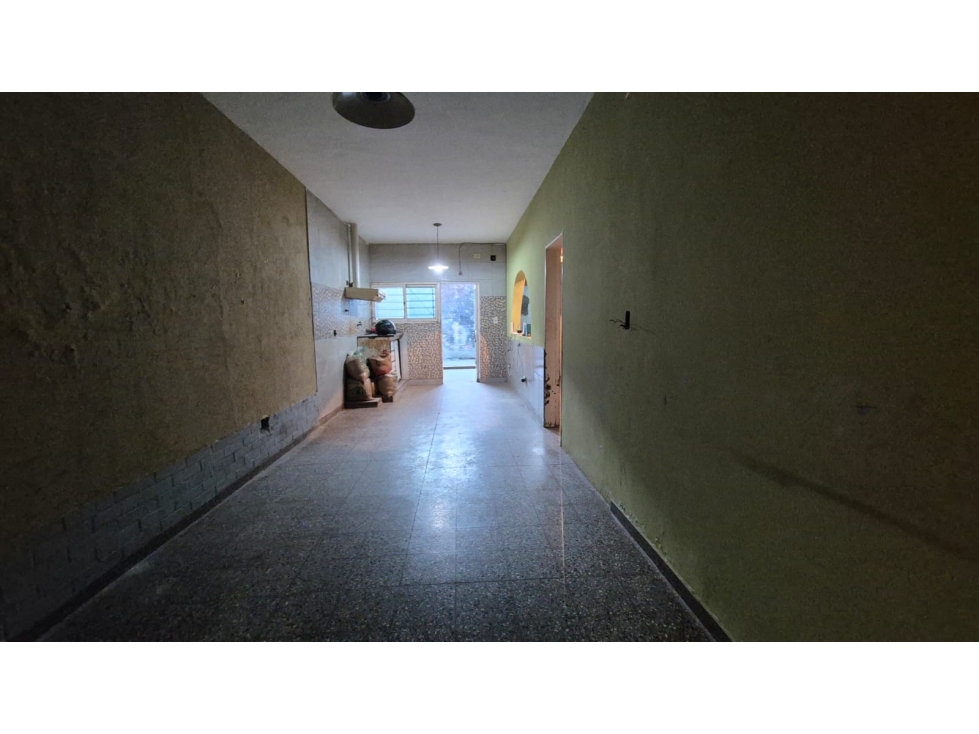 Casa céntrica con departamento, ideal para inversión! - 6