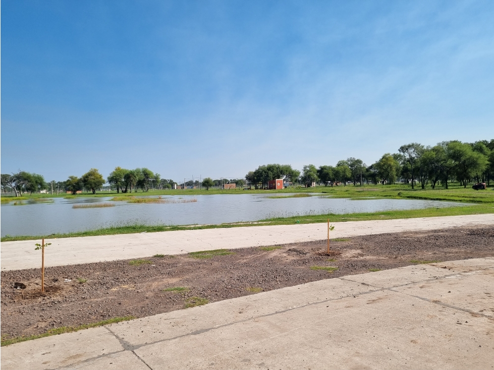 Terreno sobre asfalto en Barrio Parque y Golf, LA BRAVA! - 5