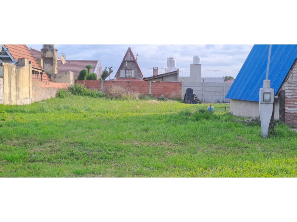 Venta Lote en Santa Elena a metros del Mar.