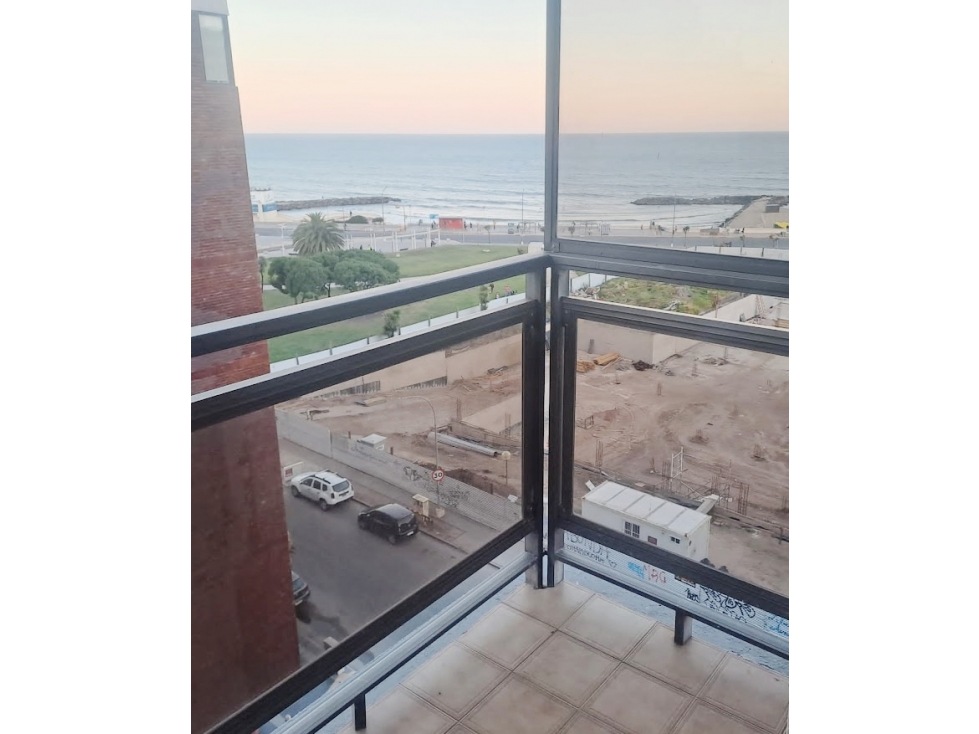 ALQUILER POR TEMPORADA - CON BALCÓN Y VISTA AL MAR, WIFI Y COCHERA — foto 4