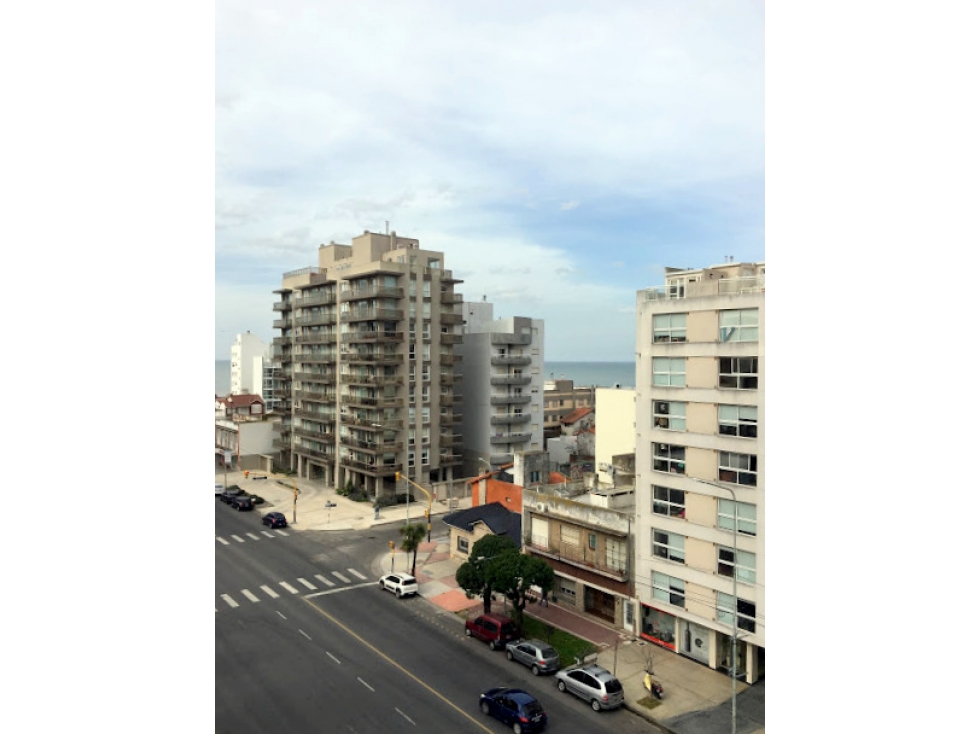ALQUILER POR TEMPORADA - UN AMBIENTE A UNA CUADRA DE LA COSTA — foto 4