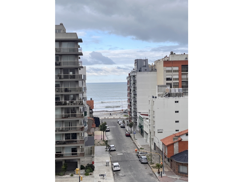 VENTA - HERMOSO SEMI PISO DE DOS AMBIENTES EN LA PERLA — foto 3