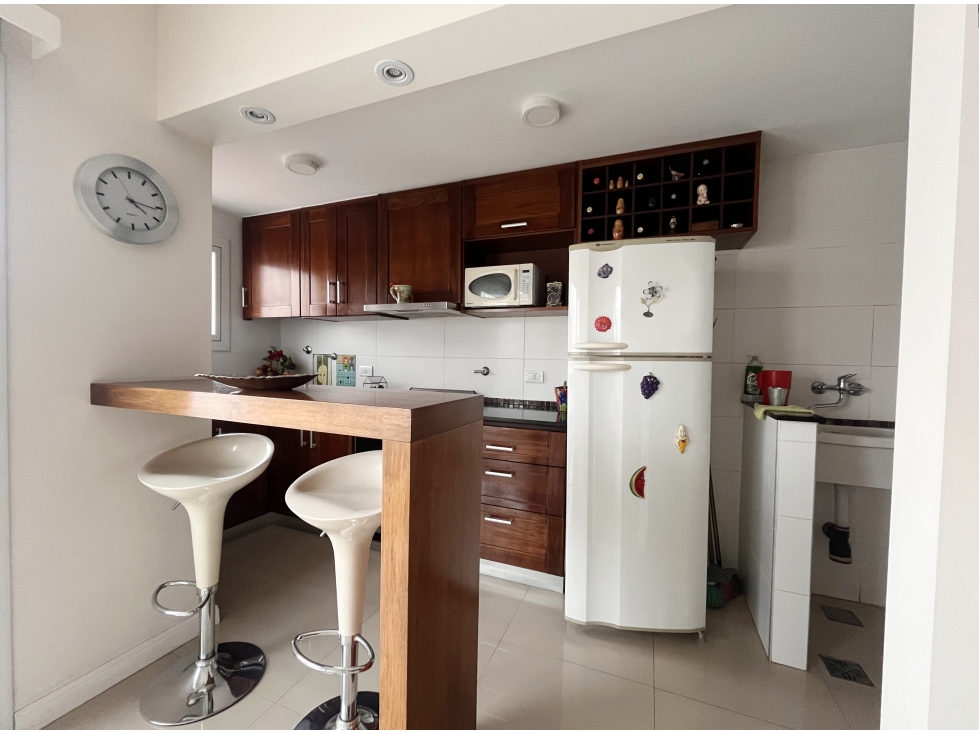 VENTA - HERMOSO SEMI PISO DE DOS AMBIENTES EN LA PERLA — foto 5