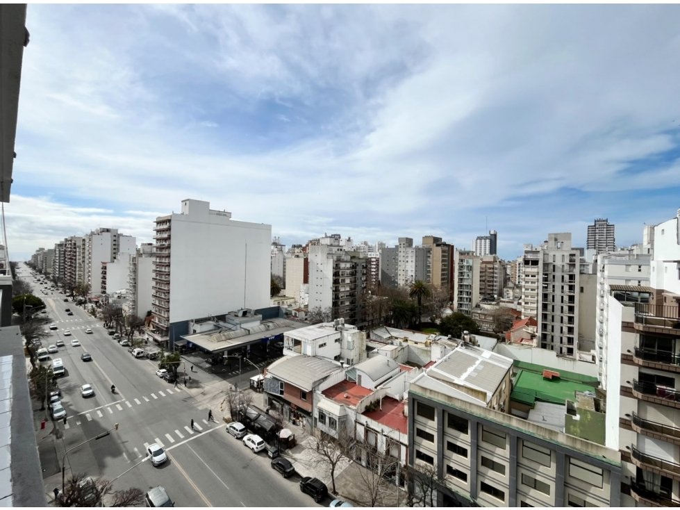 ALQUILER 24 MESES - DOS AMBIENTES CON BALCÓN A LA CALLE Y COCHERA - 5