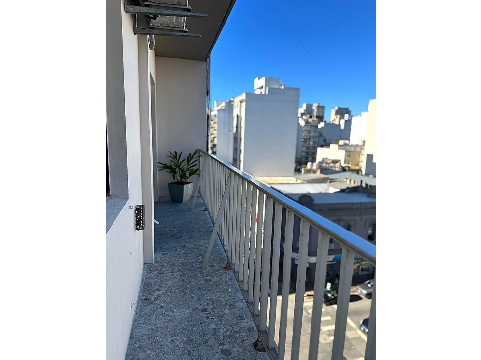 3 AMBIENTES A LA CALLE CON AMPLIO BALCON CORRIDO - CORDOBA 1793 - 3