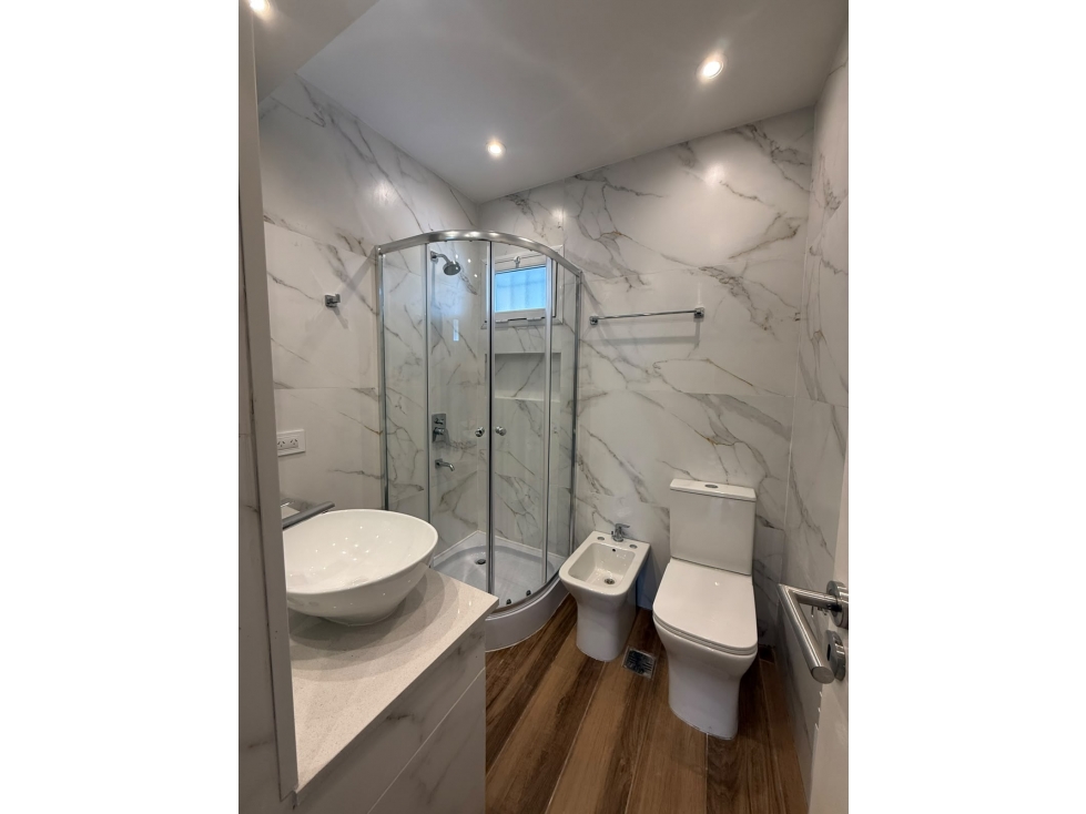 DUPLEX DE 4 AMBIENTES CON COCHERA EN PARQUE LURO - LIBRES DEL SUD 717 - 5