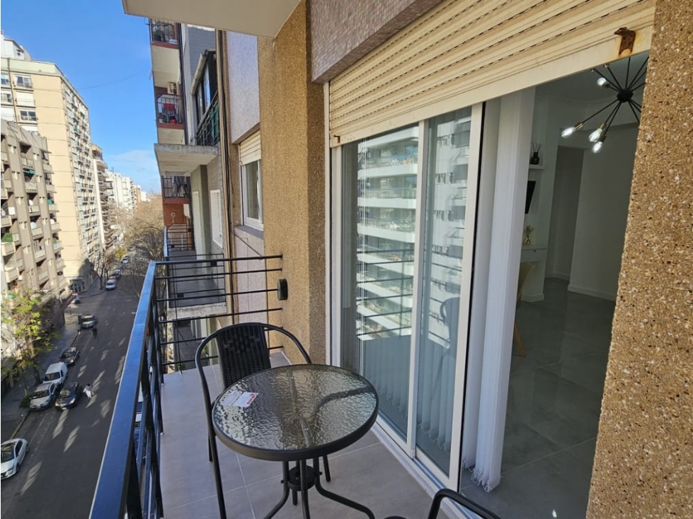 3 AMBIENTES A LA CALLE CON BALCON SALIENTE - BROWN 2420 - 5