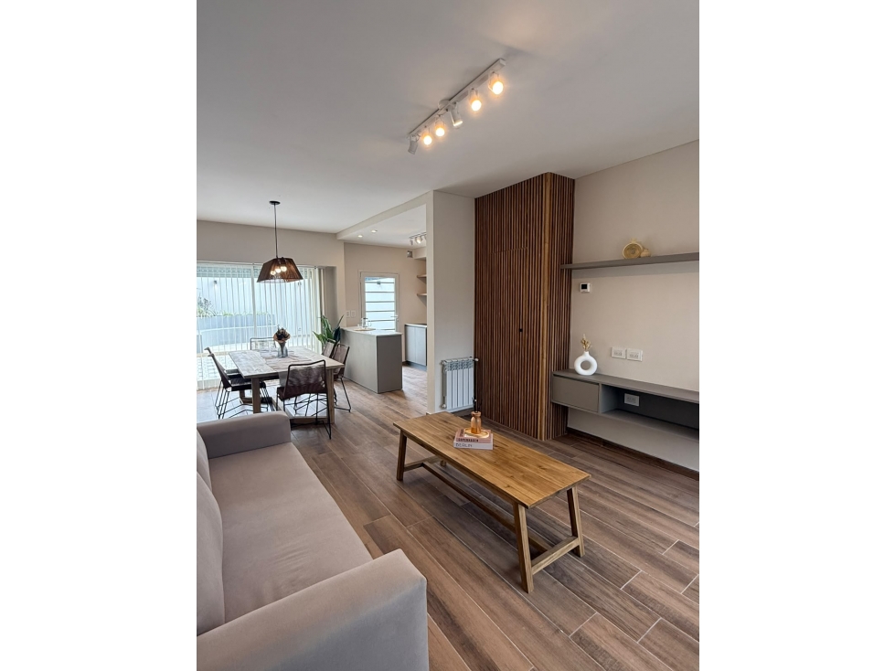 DUPLEX DE 4 AMBIENTES CON COCHERA EN PARQUE LURO - LIBRES DEL SUD 717 - 3