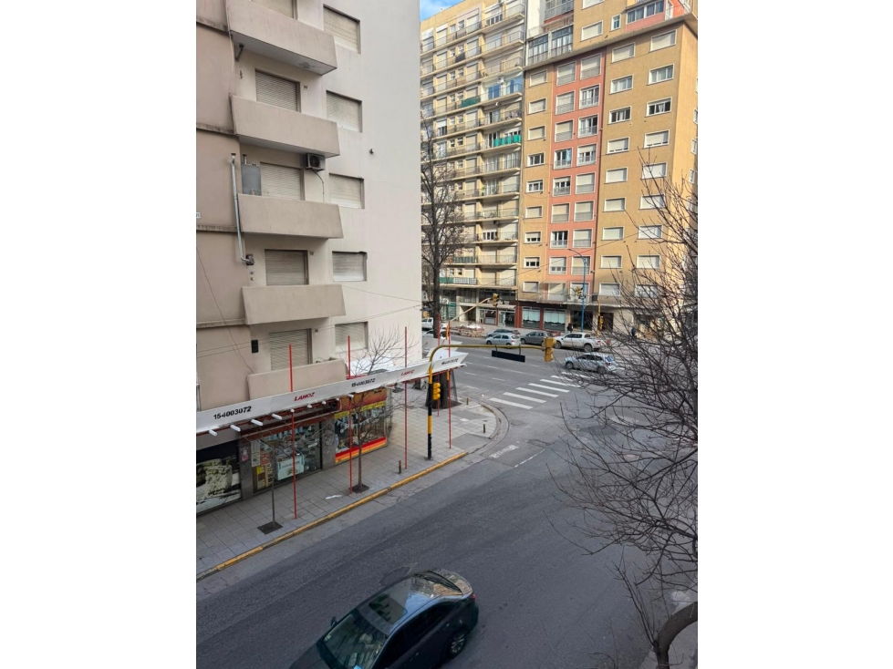 2 AMBIENTES CON DEPENDENCIA A LA CALLE C/ BALCON SALIENTE - COLON 1815 - 6