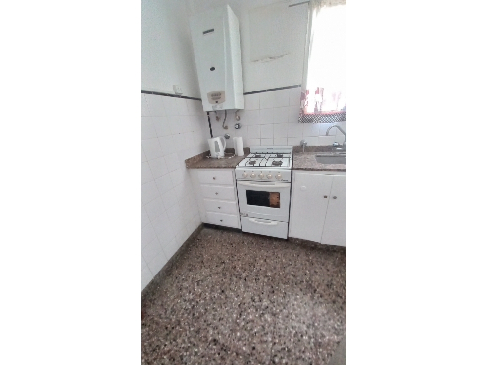 ALQUILER 24 MESES - 1 AMBIENTE AMPLIO PLENO CENTRO - ENTRE RIOS 1808 - 6