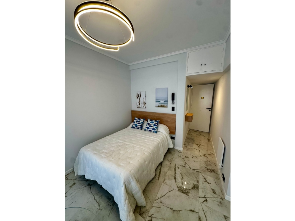 1 AMBIENTE AL LATERAL FRENTE AL MAR - BOULEVARD MARITIMO 2761 - 4