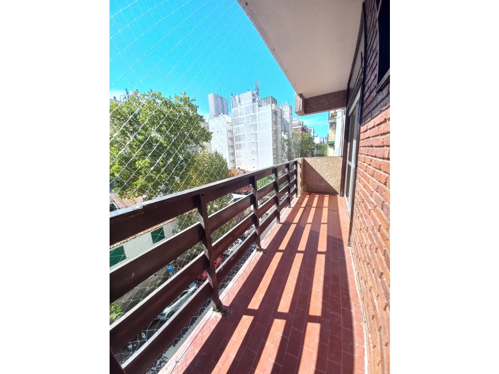 ALQUILER 24 MESES - 2 AMBIENTES A LA CALLE MUY SOLEADO - LAMADRID 2406