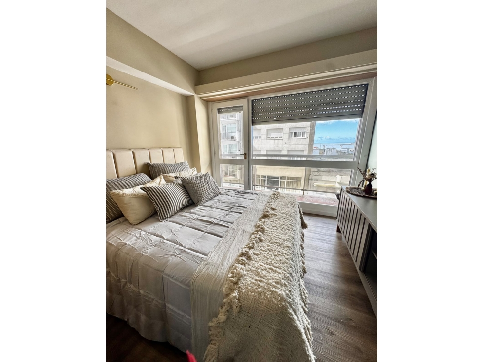 1 AMBIENTE A LA CALLE CON BALCON Y VISTA AL MAR - CORRIENTES 1527