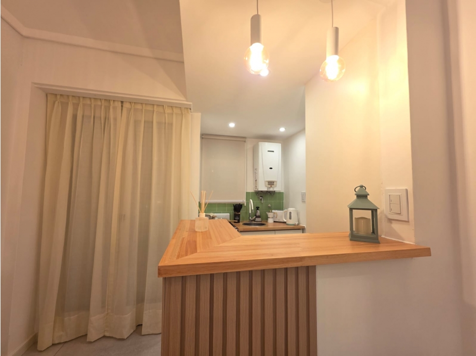 1 AMBIENTE A LA CALLE CON BALCON RECICLADO A NUEVO - FALUCHO 2162 - 5