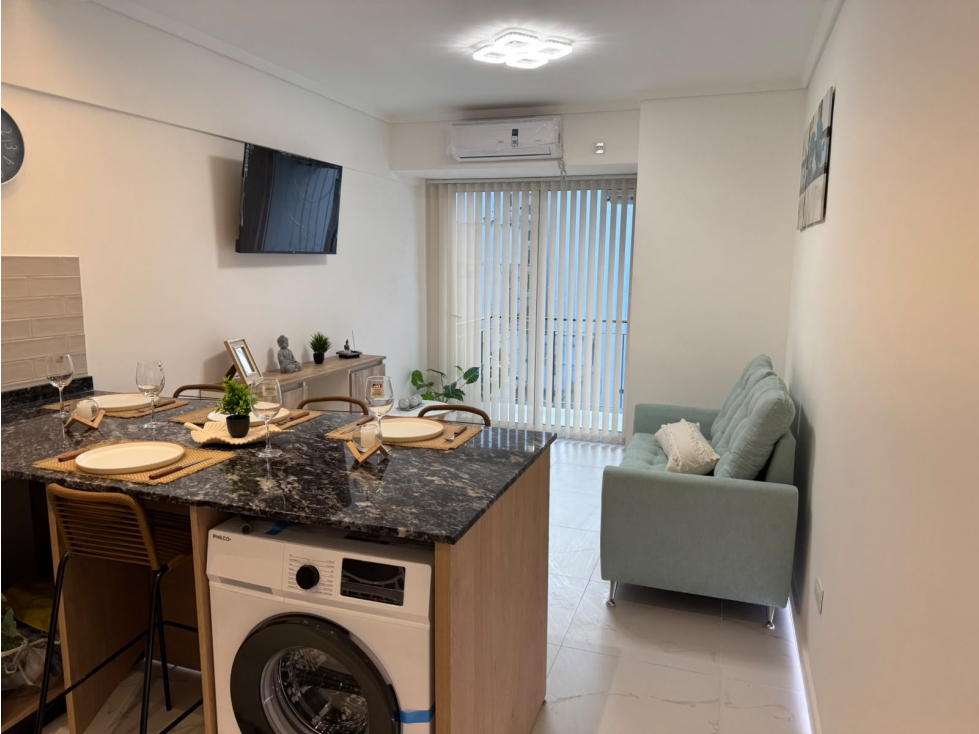 3 AMBIENTES A LA CALLE CON BALCON SALIENTE - CORRIENTES 2146