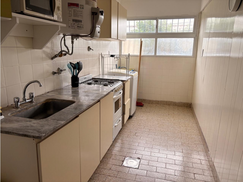 DEPARTAMENTO 3 AMBIENTES + COCHERA - ZONA CONSTITUCION - 2
