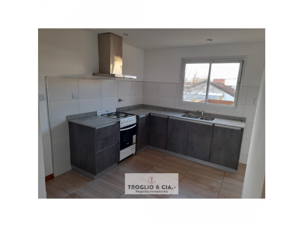 DUPLEX DE 3 AMBIENTES + COCHERA -APTO CREDITO-MACROCENTRO - 3