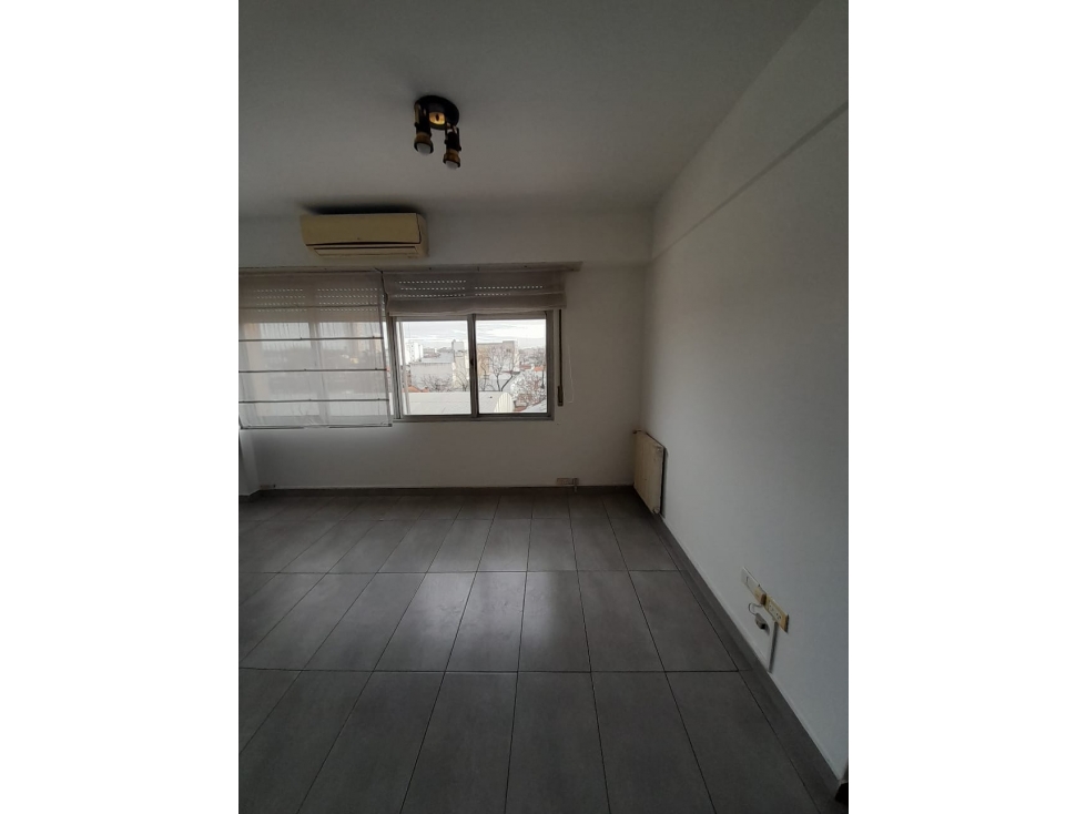 4 AMB. SOBRE AV INDEPENDENCIA AL 3000(USO RESIDENCIAL O PROFESIONAL) - 3