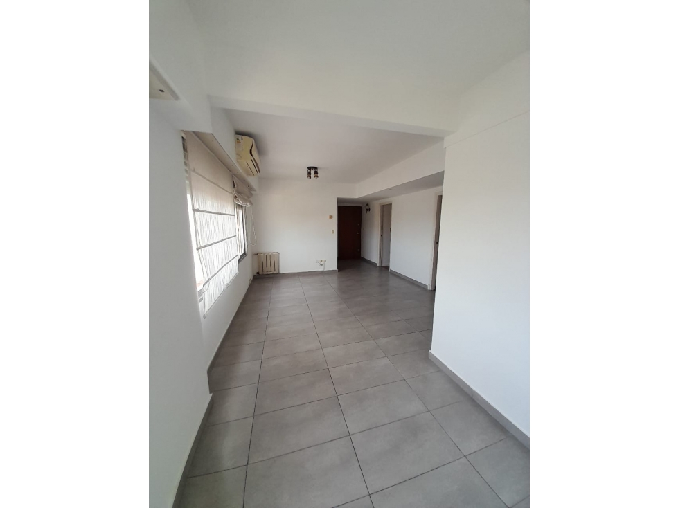 4 AMB. SOBRE AV INDEPENDENCIA AL 3000(USO RESIDENCIAL O PROFESIONAL) - 4