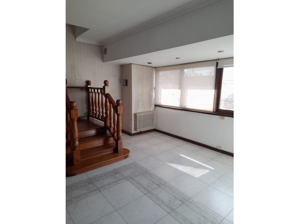 CASA EN 1º PISO DE 5 AMBIENTES -MACROCENTRO-110 M2 — foto 4