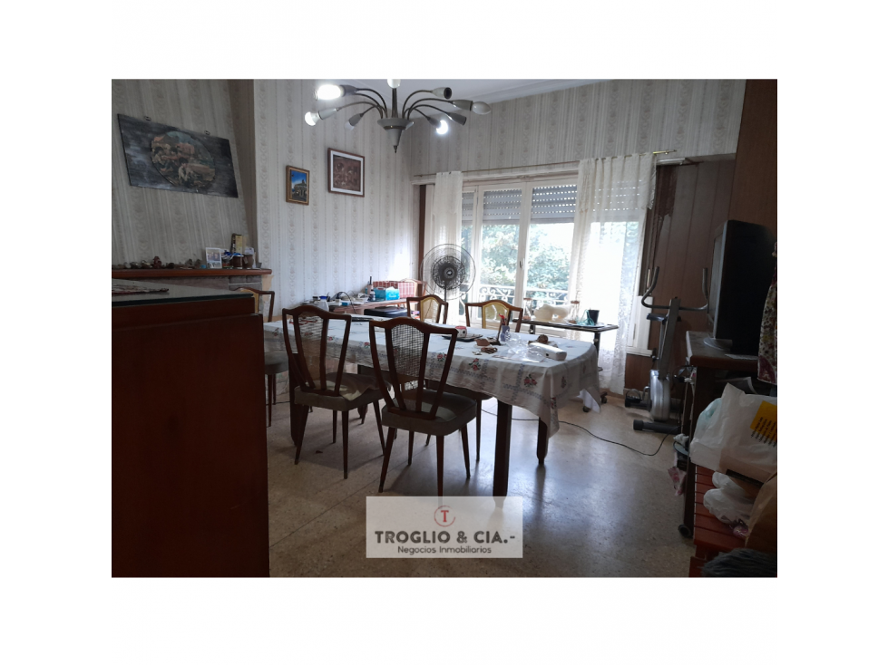 CASA 3 AMB, LOCALES Y COCHERA EXTERNA - AV JUAN B JUSTO 3100 — foto 2