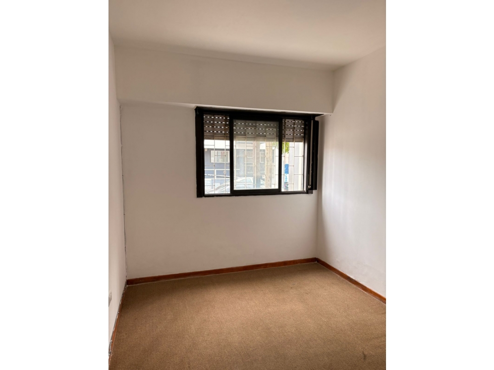 DEPARTAMENTO CUATRO AMBIENTES A LA CALLE - PLANTA BAJA — foto 6