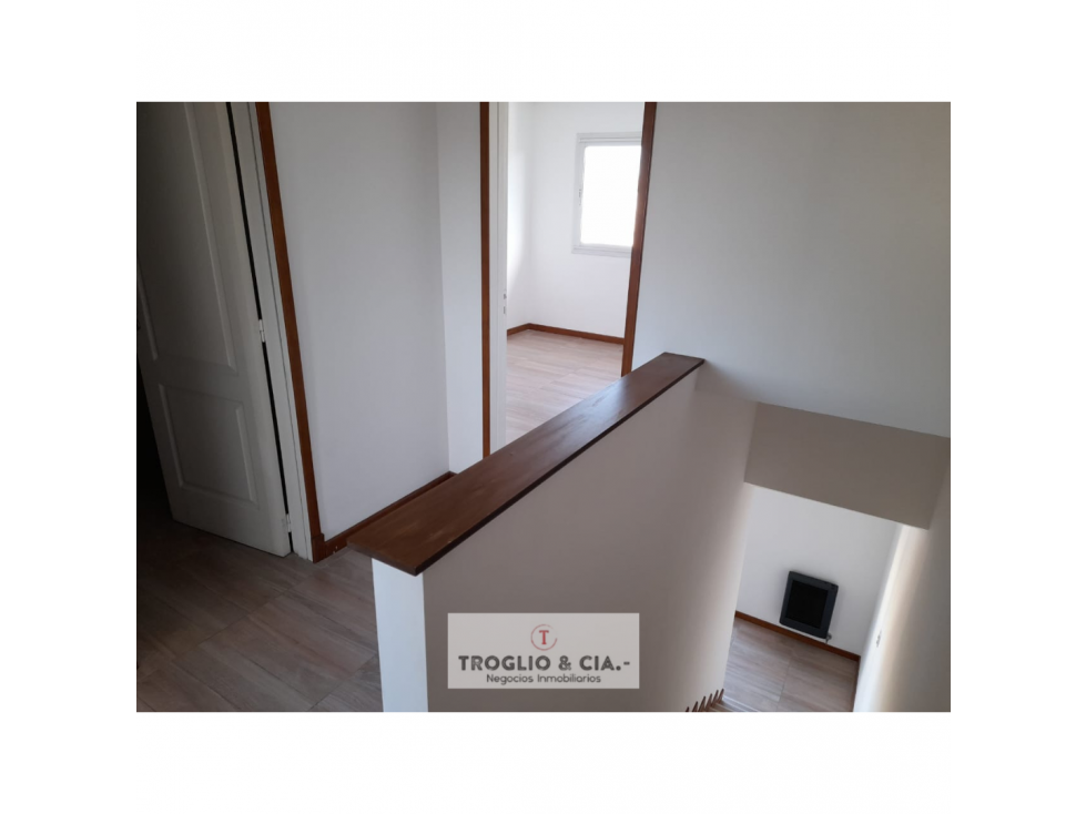 DUPLEX DE 3 AMBIENTES + COCHERA -APTO CREDITO-MACROCENTRO - 6