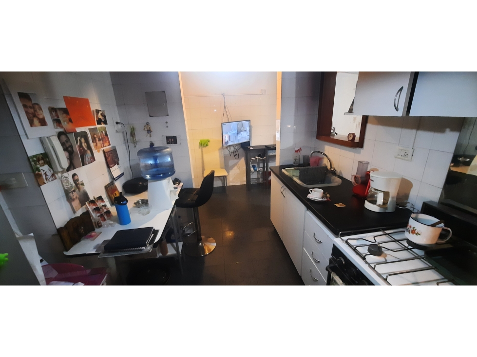 PH 5 AMBIENTES A LA CALLE CON BALCON - MACROCENTRO - 4