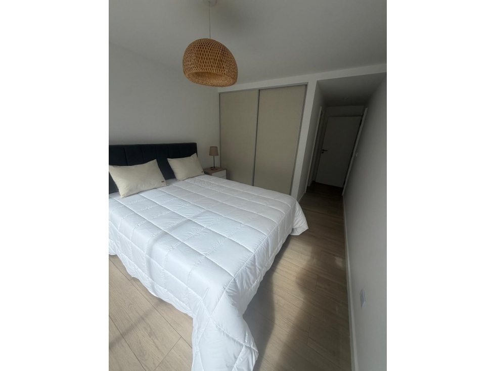 DEPARTAMENTO 2 AMBIENTES CON BALCON Y VISTA A PLAZA COLON — foto 6