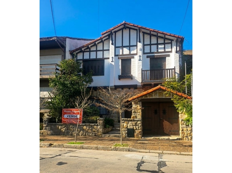 Venta Chalet. 4 dormitorios. jardin y piscina. Stella Maris. - 1