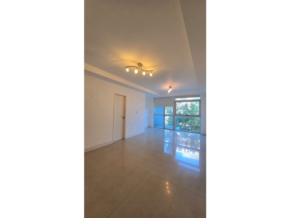 VENTA Departamento 3 ambientes. Cochera. Plaza mitre - 2