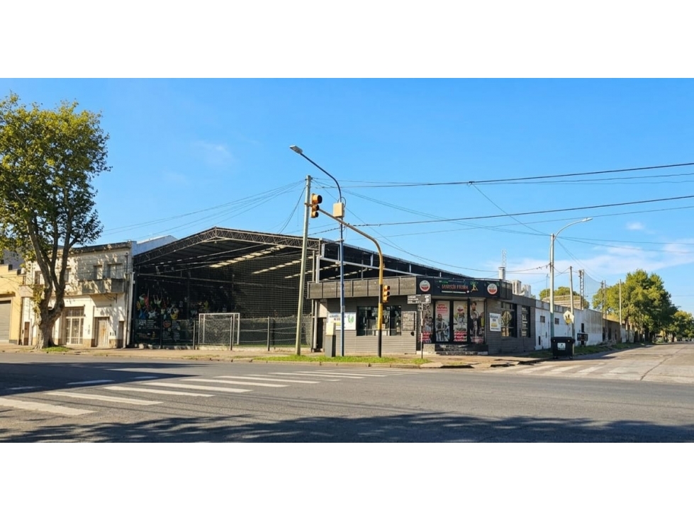 Venta 2 Terrenos sobre Avenida Luro y Mexico. - 2