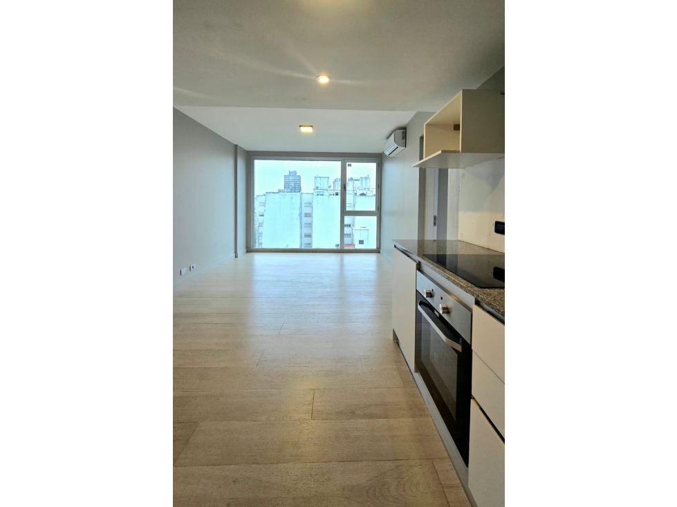 VENTA 2 ambientes Royal Park Macrocentro