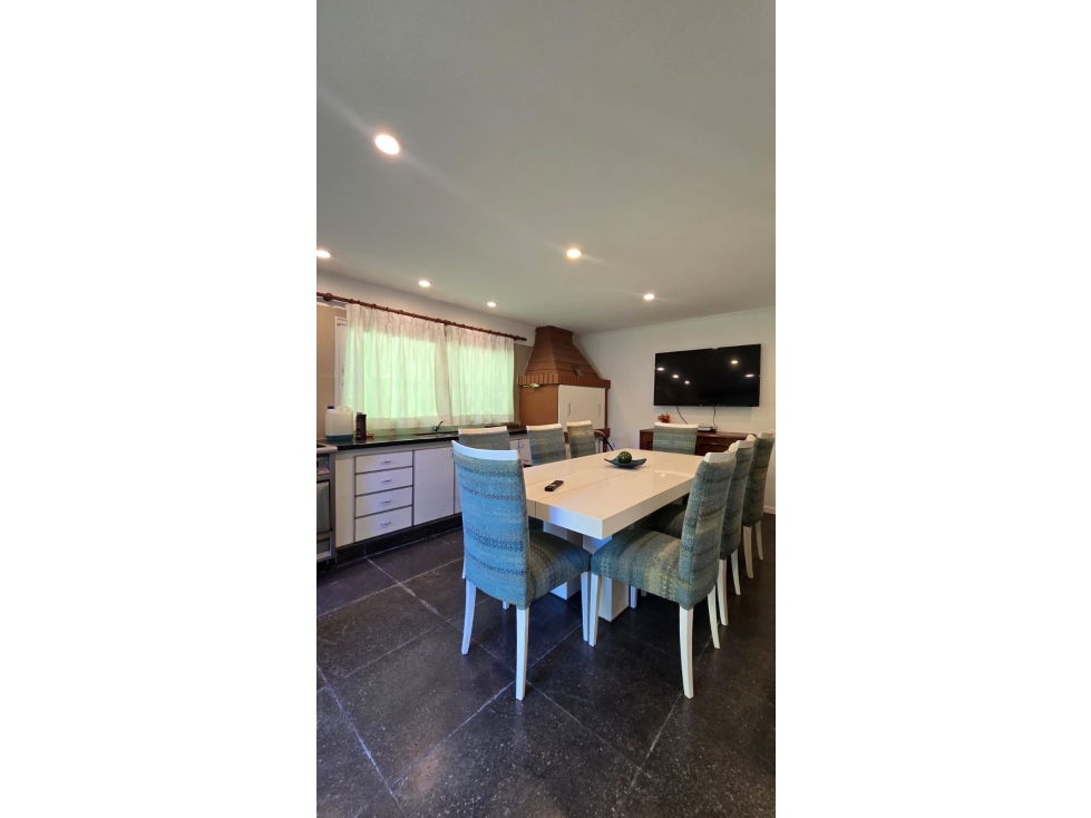 Chalet en Venta. Zona Guemes. sobre lote de 925 Metros. — foto 6