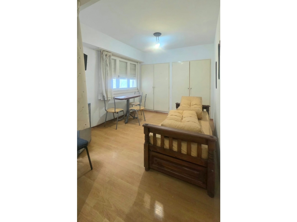 Venta monoambiente zona Guemes - 2