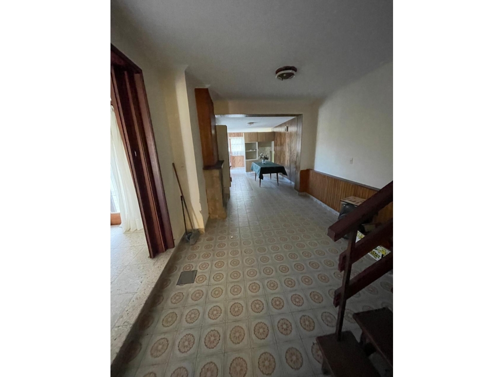 Chalet en Venta 5 ambientes zona Guemes — foto 4