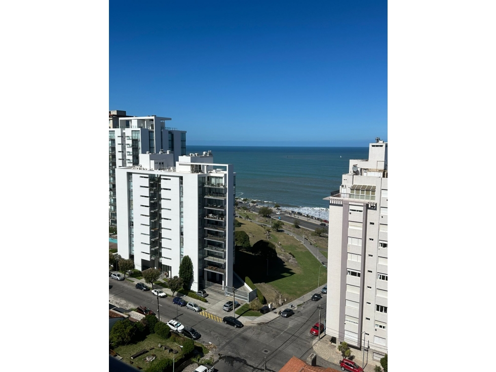 Venta Semipiso de 3 ambientes en Playa Grande — foto 2