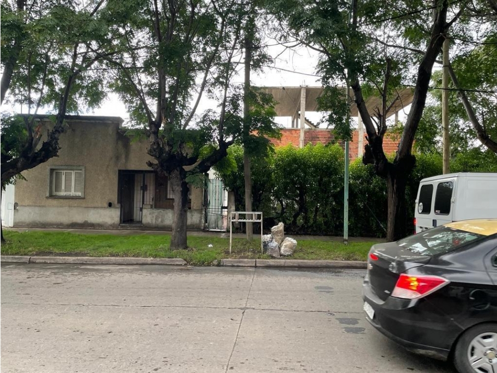 Lote en venta con Proyecto de Local sobre Avenida Champagnat — foto 2