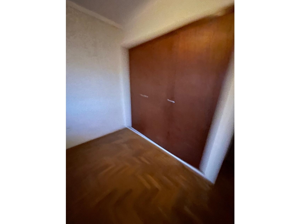 Chalet en Venta 5 ambientes zona Guemes — foto 5