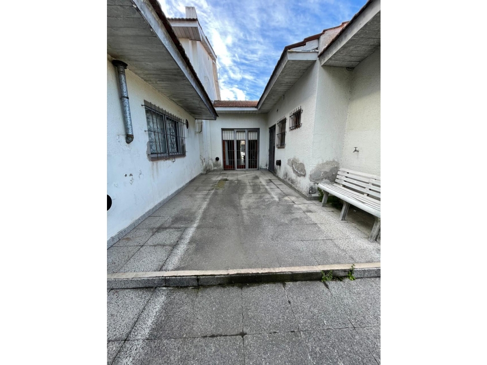 Chalet en Venta 5 ambientes zona Guemes — foto 6