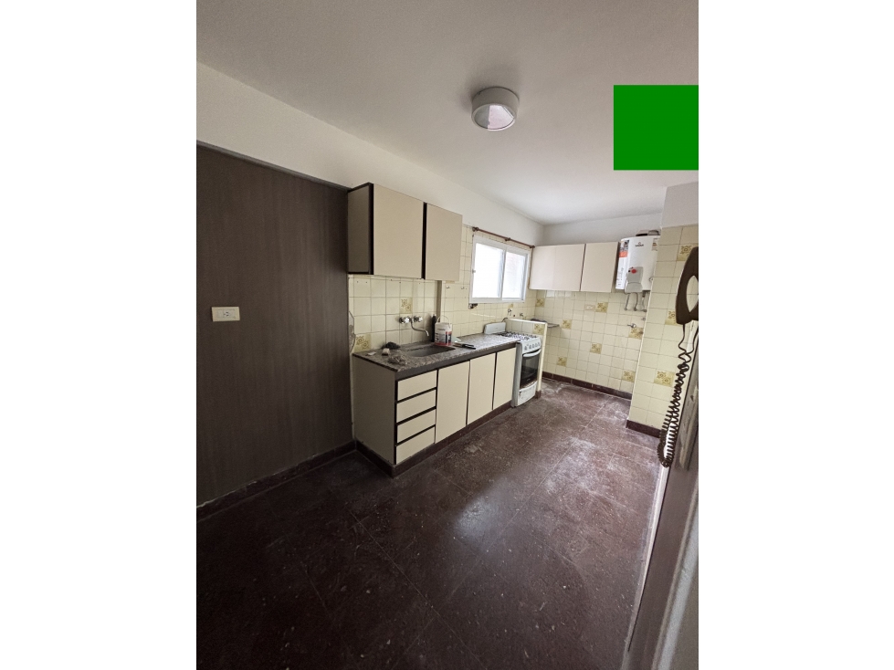 VENTA - DPTO 3 AMBIENTES - CON COCHERA - ALBERTI 2500 - 6