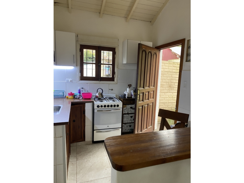 CHALET 4 AMBIENTES CON PILETA- BOSQUE PERALTA RAMOS — foto 4