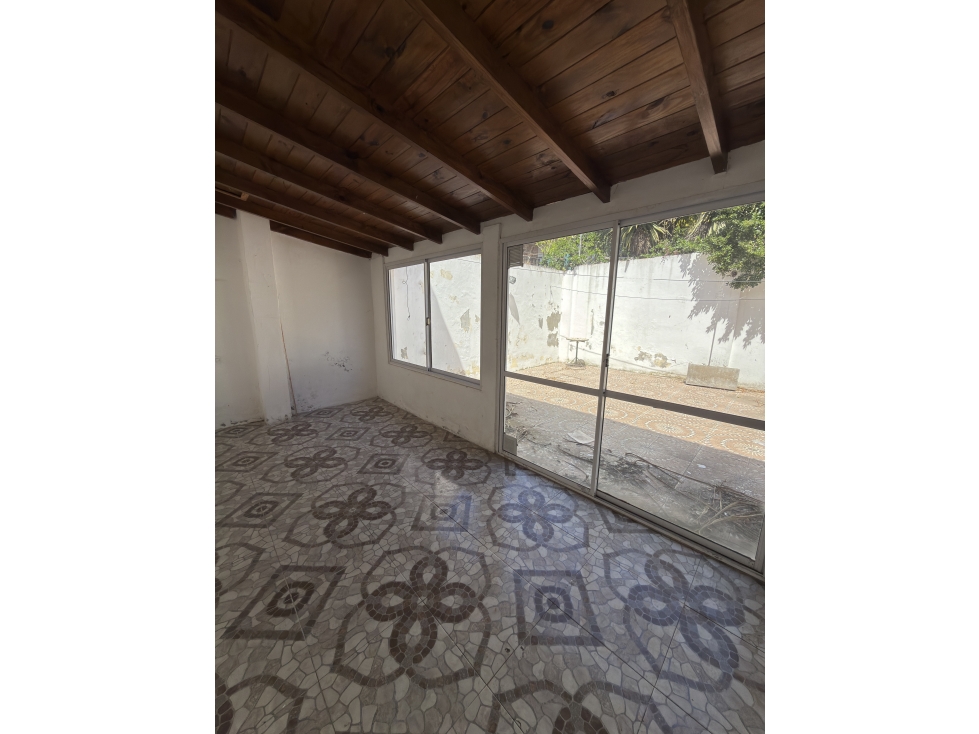 VENTA CASA 5 AMBIENTES - ZONA HPC - 6
