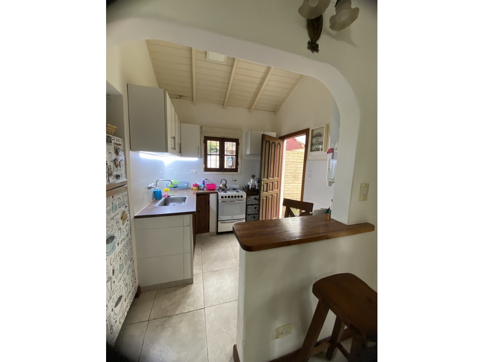 CHALET 4 AMBIENTES CON PILETA- BOSQUE PERALTA RAMOS — foto 3